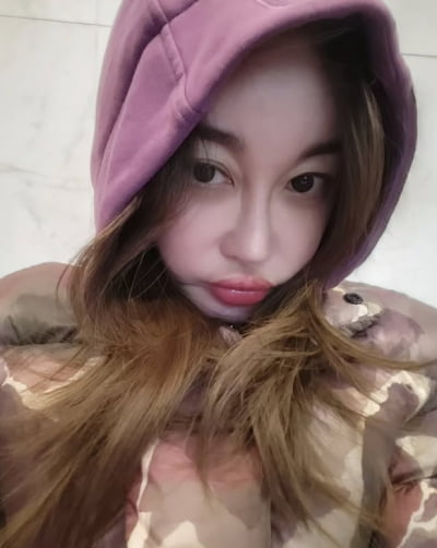 [종합] "어디에나 왕따 있어" 김혜은, MBC 공개저격 그 후…입술 삐죽 내밀고 찌릿