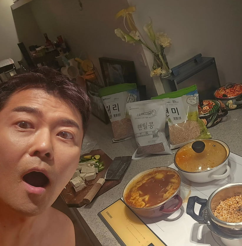 사진=전현무 SNS