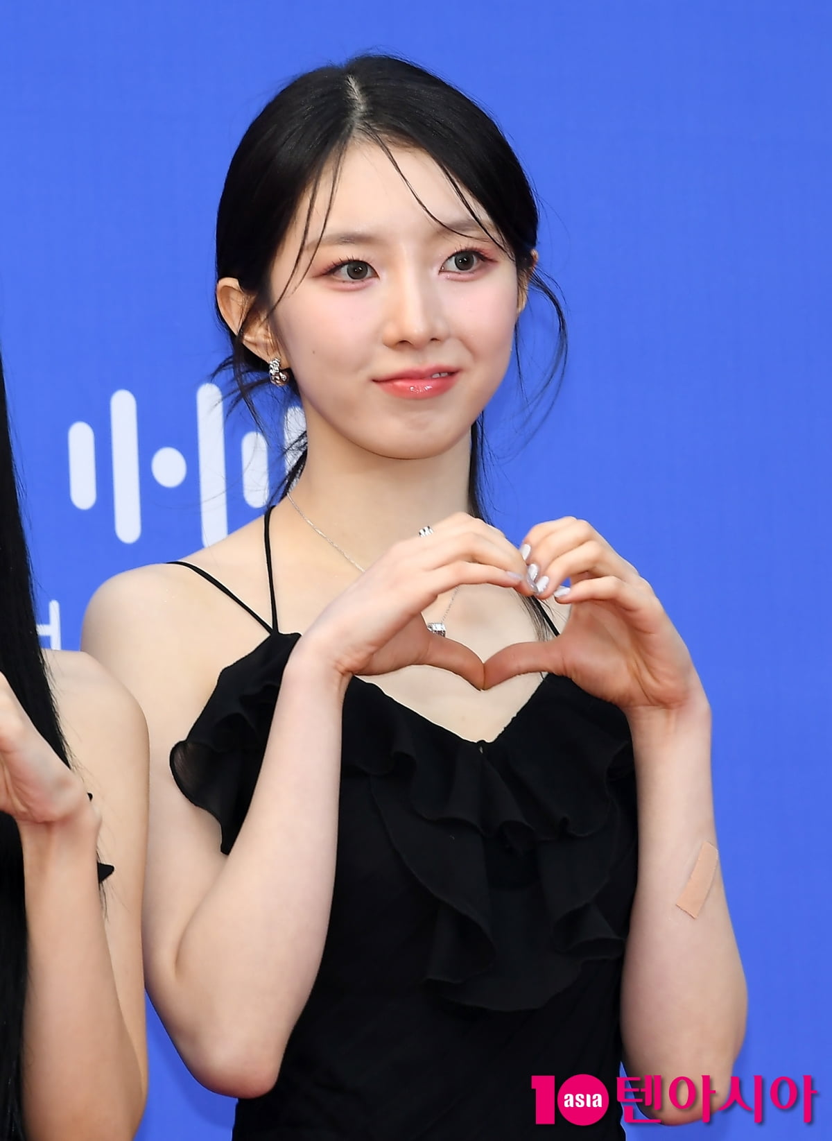 라잇썸 주현, 말라서 부러질듯한 하트[TEN포토+]