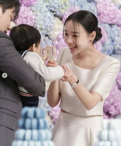 손연재, 베일 싸였던 '♥9살 연상' 얼굴 공개…금융 종사자 다운 듬직함