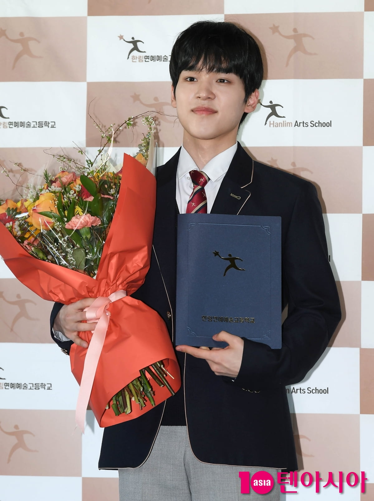 문성현, 성인되는 인기가요MC[TEN포토+]