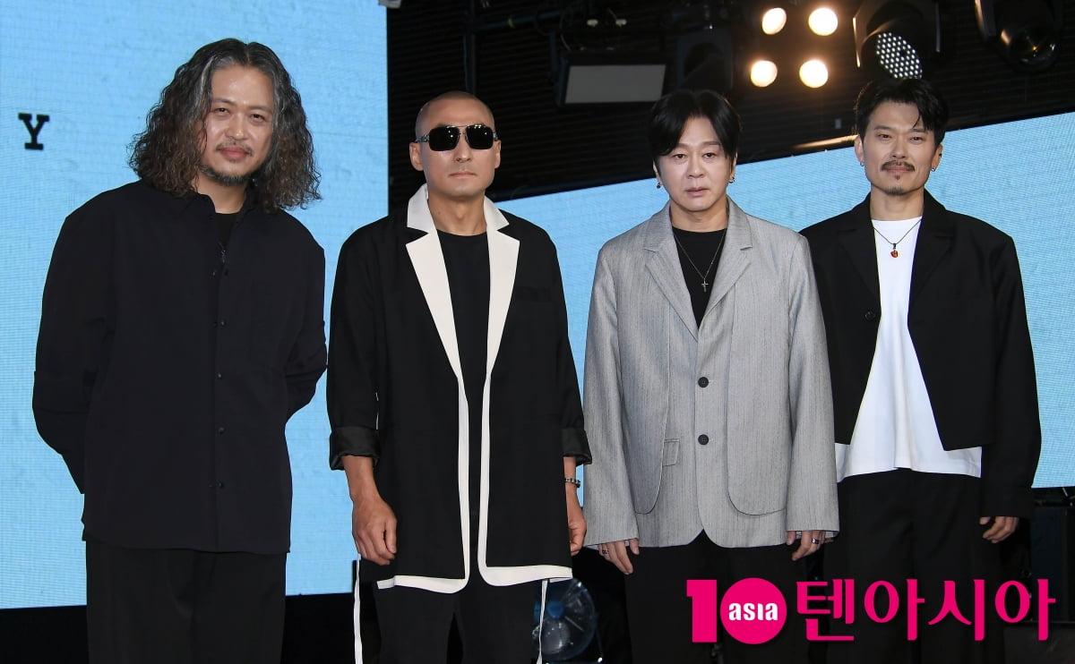 YB 밴드, 모던메탈 ‘Odyssey’로 컴백[TEN포토+]