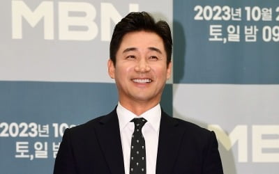 [종합] '2번 이혼' 전노민 딸, 美병원 연구원이었다..."구글에 검색하면 사진 나와" ('4인용식탁')