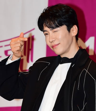 박서진도 꺾고 환희도 눌렀다…10위 꼴찌였던 에녹, 이 악물고 9전 연승('현역가왕2')