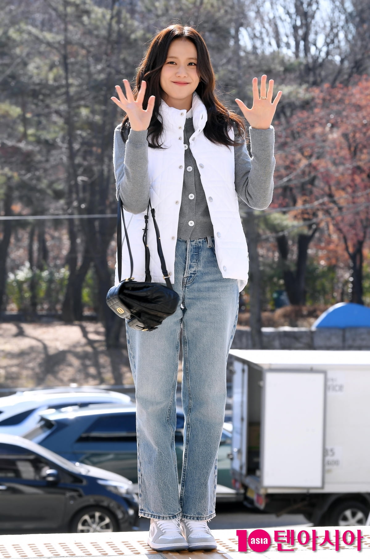 블랙핑크 지수, 예쁘다는 말로는 부족해!...두 눈에 별을 박은 것처럼[TEN포토+]