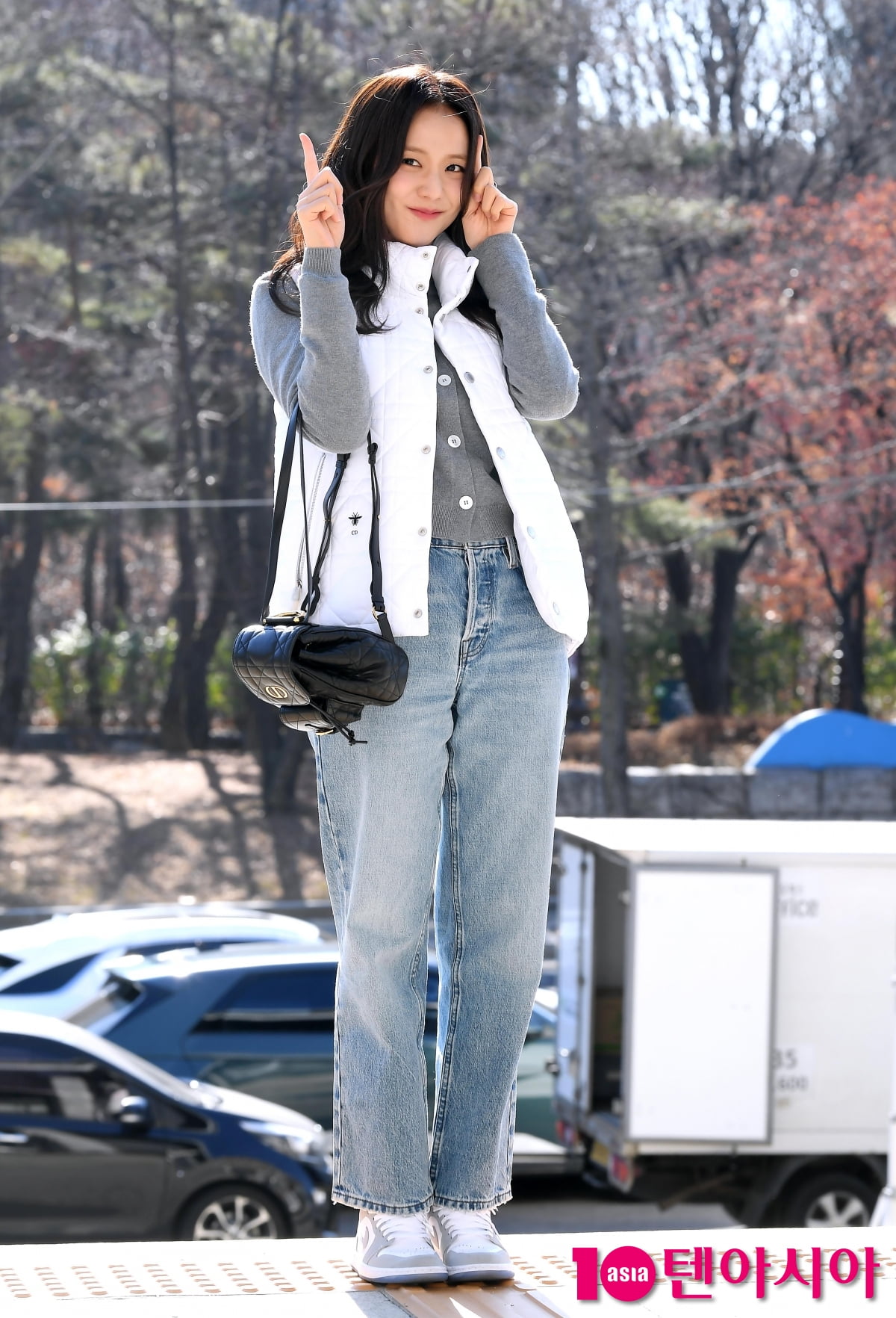 블랙핑크 지수, 예쁘다는 말로는 부족해!...두 눈에 별을 박은 것처럼[TEN포토+]