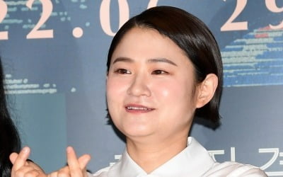 김신영, 플레이브 비하 논란 의식한듯…멤버 이름 줄줄 외워 "조카=선생님" [TEN이슈]
