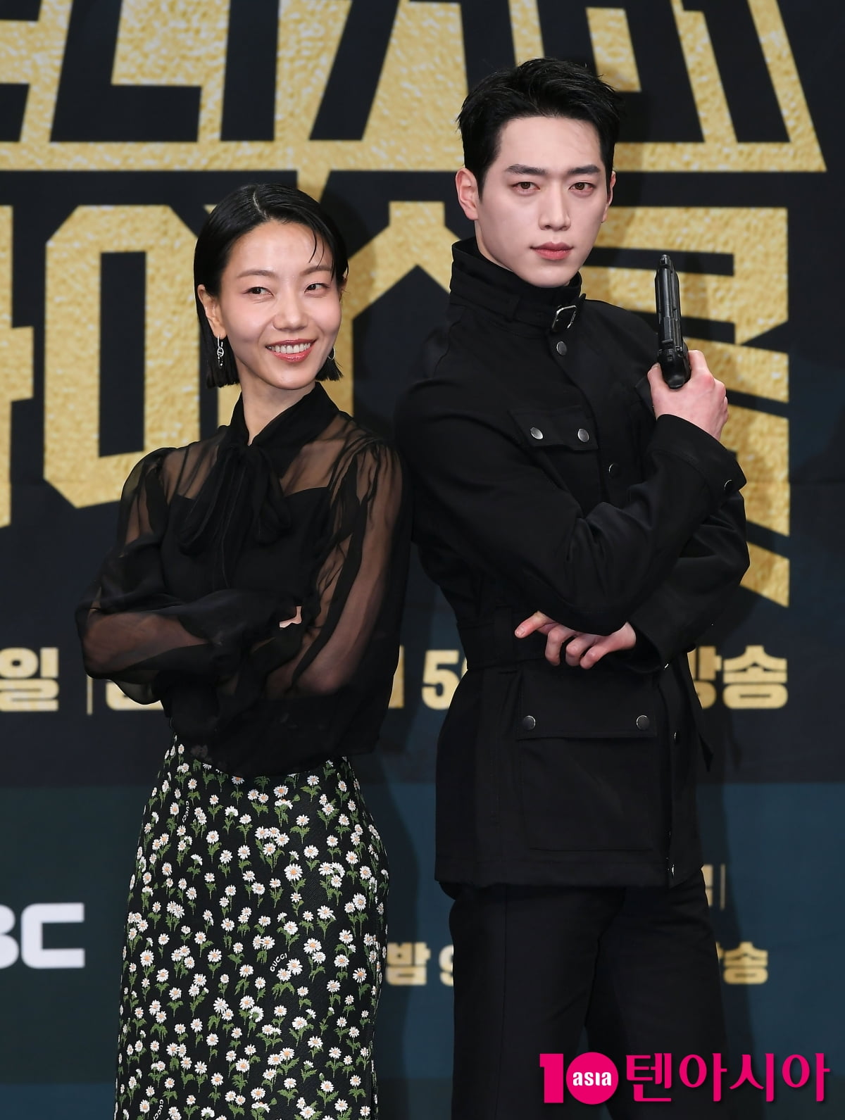 서강준-김신록, 이사장과 국정원 요원[TEN포토+]