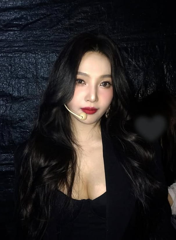 사진=조이 SNS