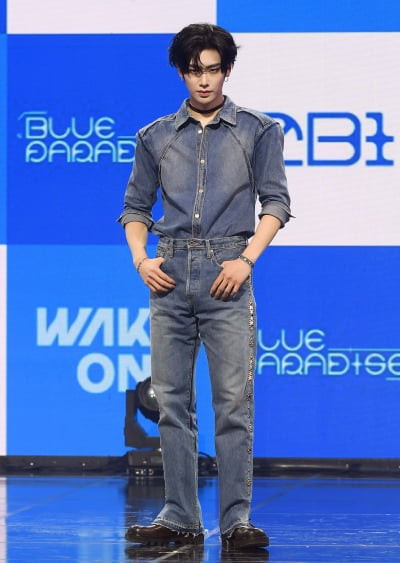 제로베이스원 리키, 섹시한 조각상[TEN포토+]