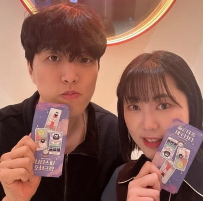 [종합] 20기 광수♥영자, 교제 1주년에 결혼 약속…오작교는 '뽀뽀' 정숙 ('촌장엔터')[TEN이슈]