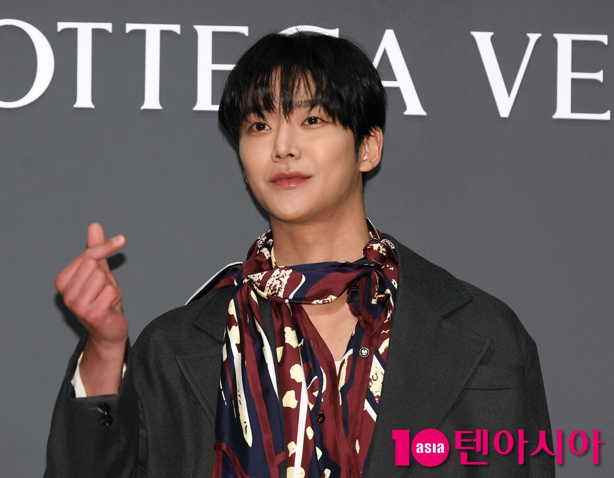 로운, 팬들 함성에 수줍은 귀여운 남자[TEN포토+]