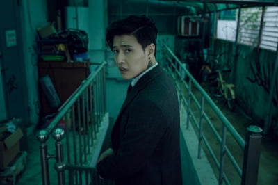 '후원금 1위' 강하늘, 일 닥치는대로 하네…눈빛부터 광기('스트리밍')