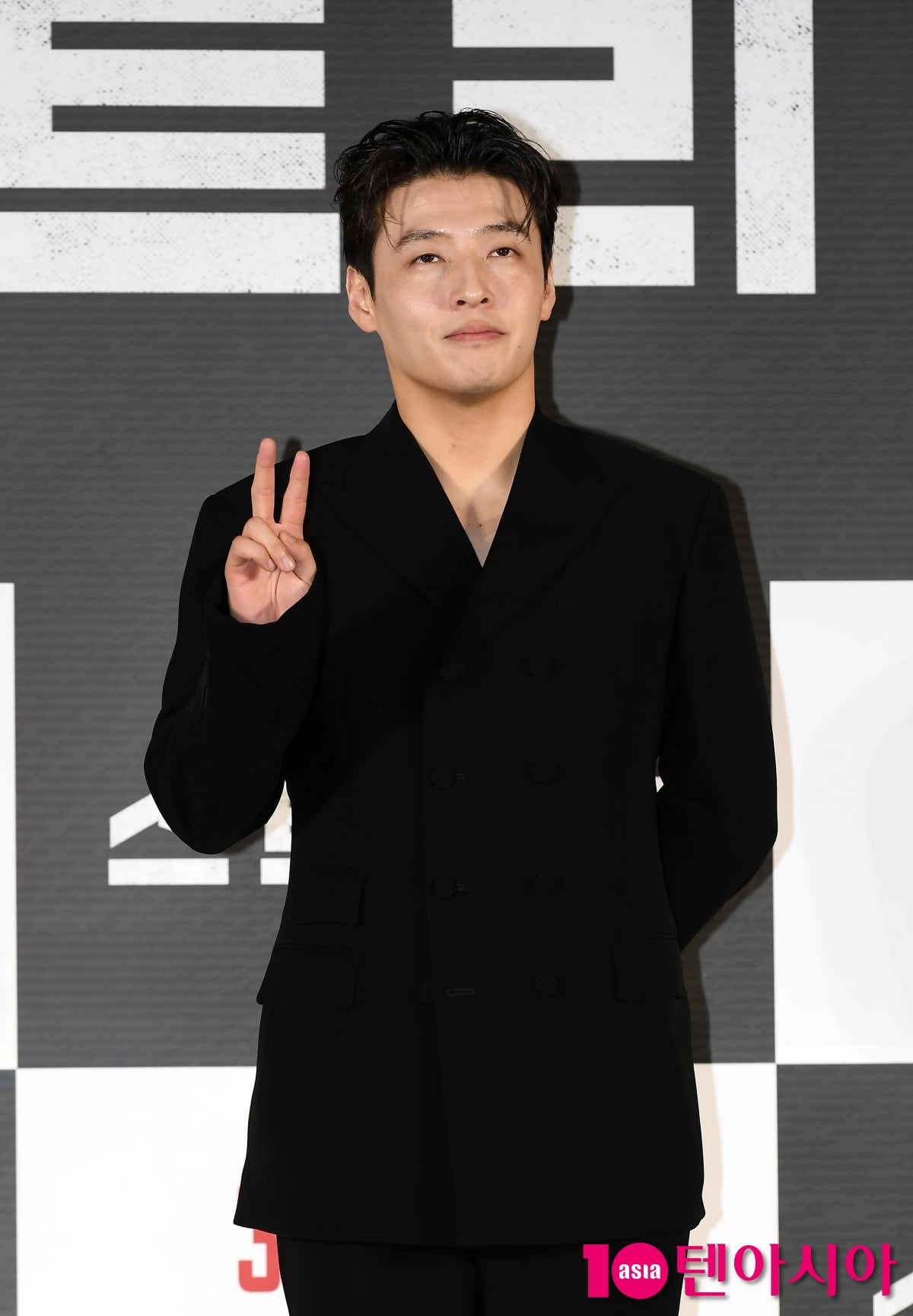 강하늘, 촉촉한 눈빛...우월한 비주얼[TEN포토+]