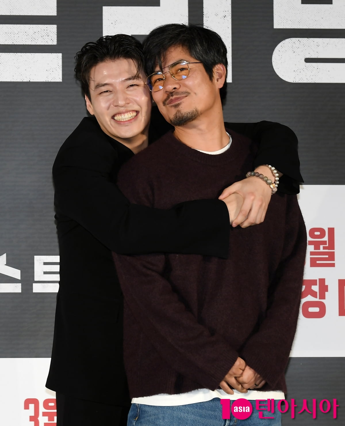 강하늘-조장호 감독, 이런 포즈까지...썸네일 각 포즈[TEN포토+]