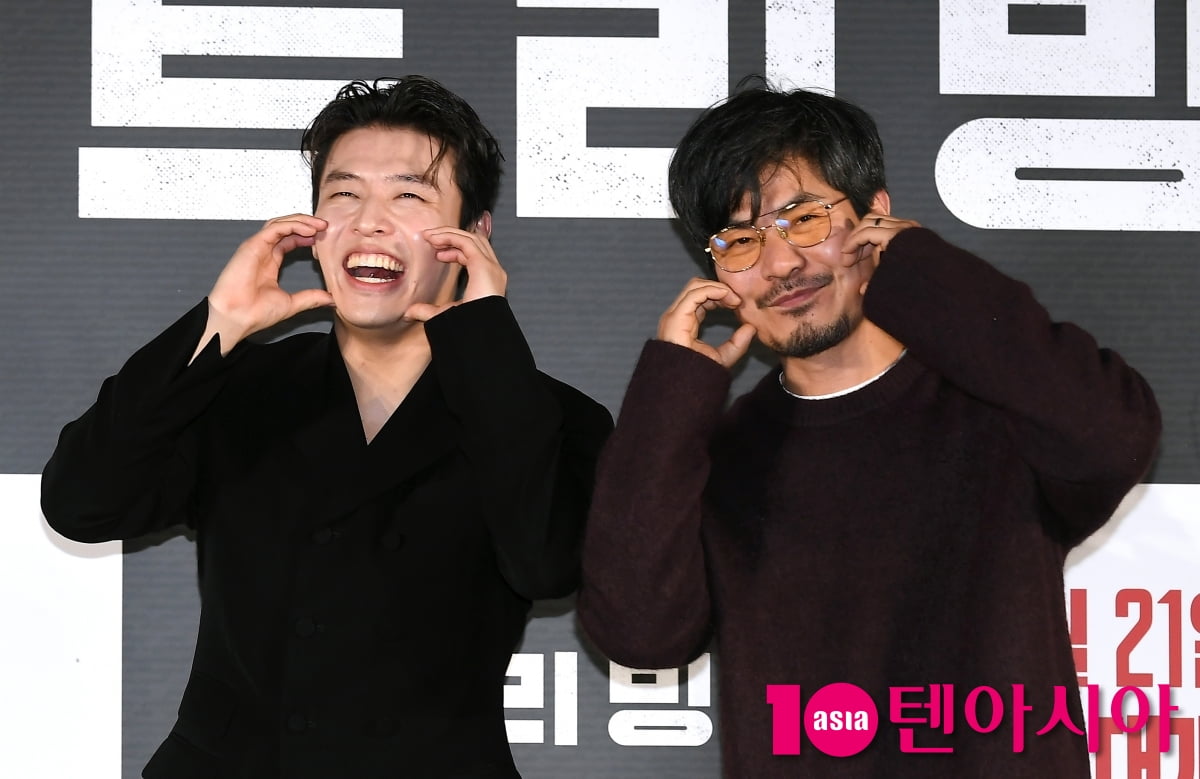 강하늘-조장호 감독, 이런 포즈까지...썸네일 각 포즈[TEN포토+]