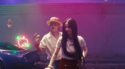 지드래곤, 뮤비 출연해준 카리나에 '♥좋아요' 표시 포착