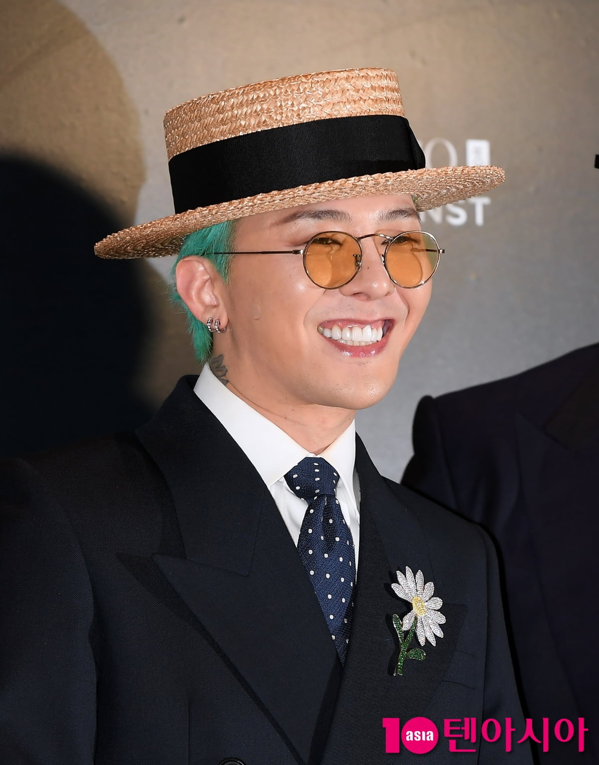 텐아시아 DB