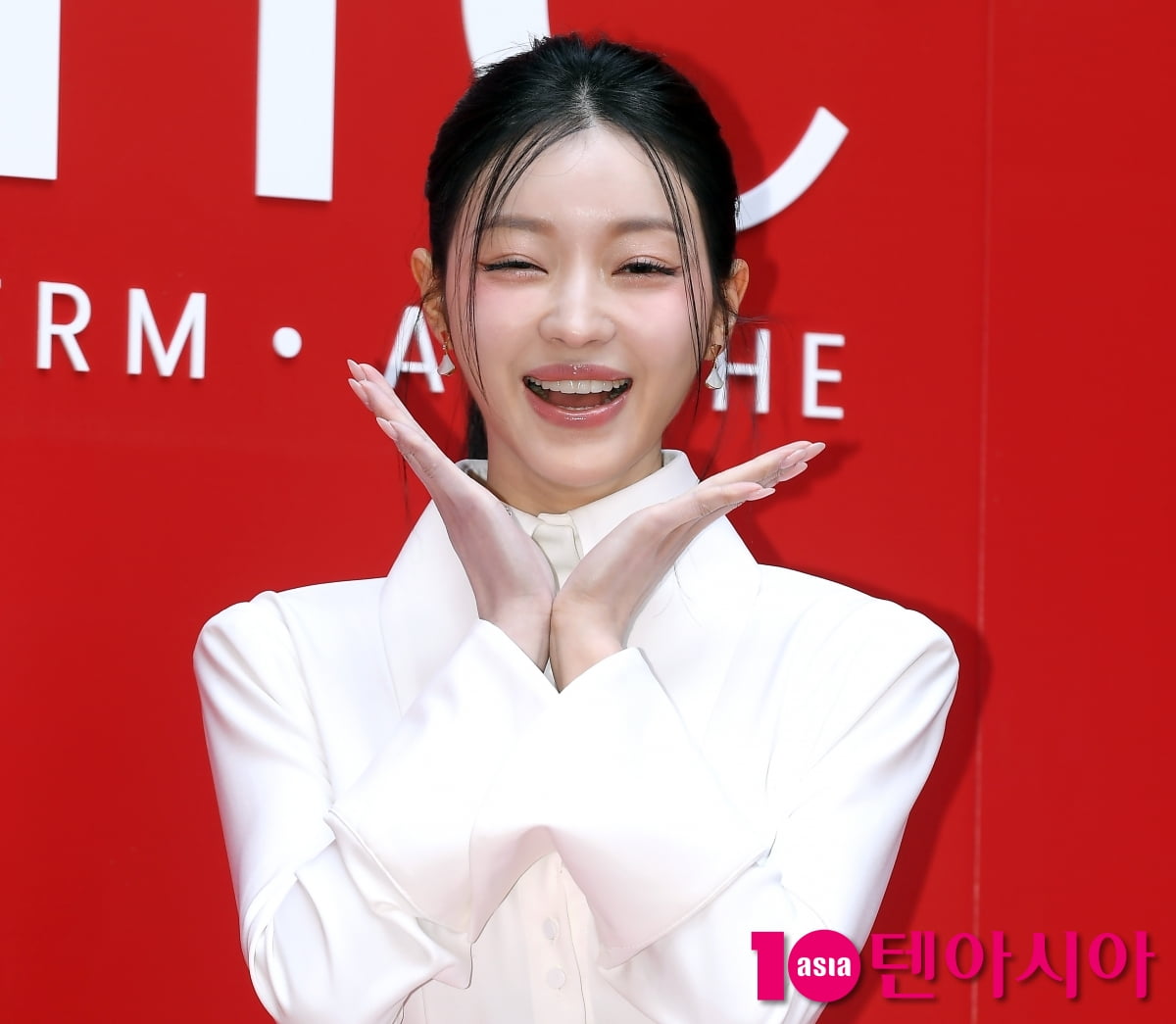 오마이걸 유아, 인형같은 만찢녀...반짝 반짝[TEN포토+]