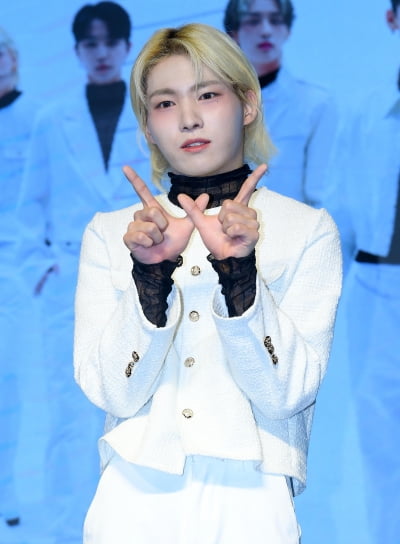 쓰리웨이 동현, 수줍은 포토타임[TEN포토]