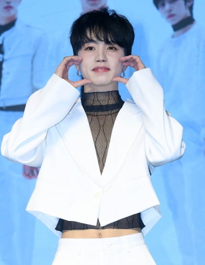 쓰리웨이 레노, 양볼 하트[TEN포토]