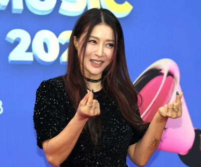 '44세' 황보, 어렵게 고백한 속내 "시킬 때마다 쑥스러워…사실 땀나"