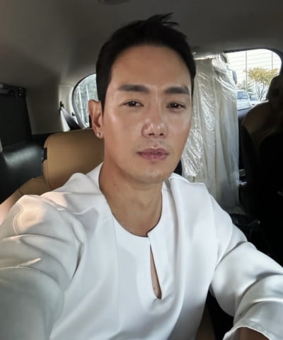 7년전 부친상도 위로했는데…“우리 음악 마음껏” 환희, 故휘성 애도