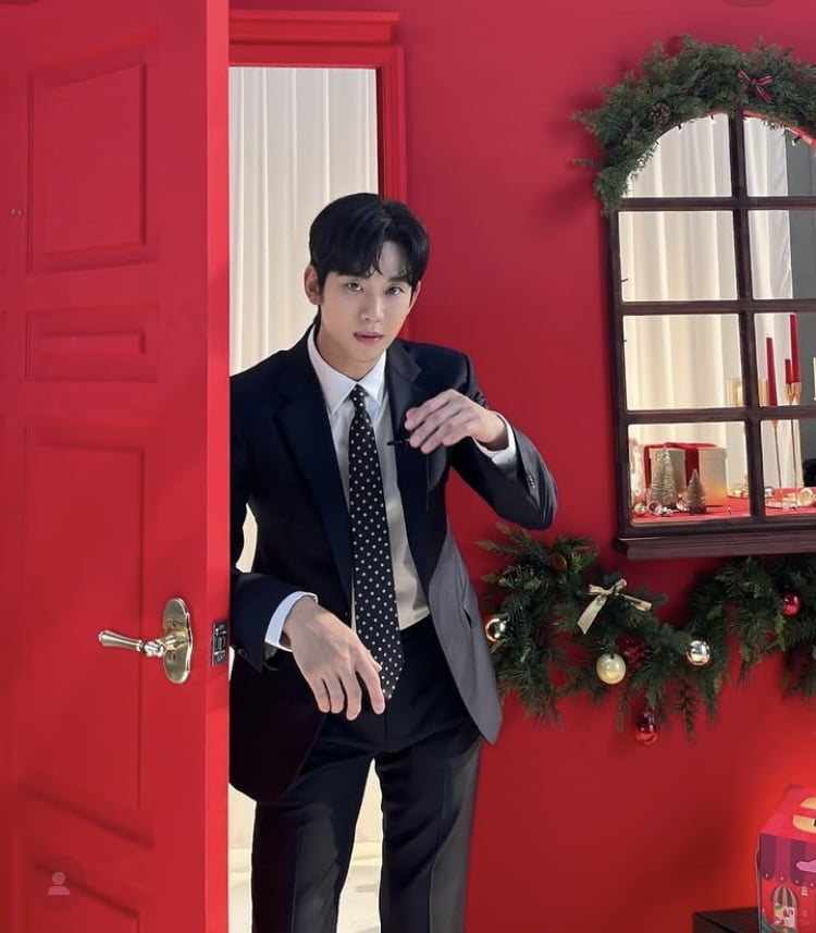 김수현, 4월 美 마이애미 촬영 가능할까…해외 로케 남은 ‘넉오프’[TEN이슈]