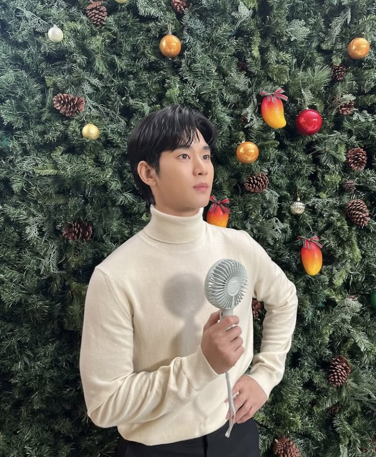 김수현, 4월 美 마이애미 촬영 가능할까…해외 로케 남은 ‘넉오프’[TEN이슈]