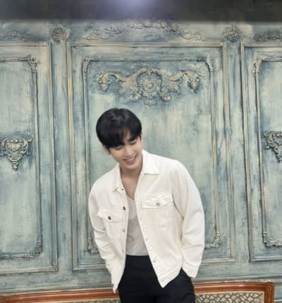 한번 뜨면 개런티 6억원…팬미팅 D-7, 김수현 결국 대만갈까[TEN이슈]