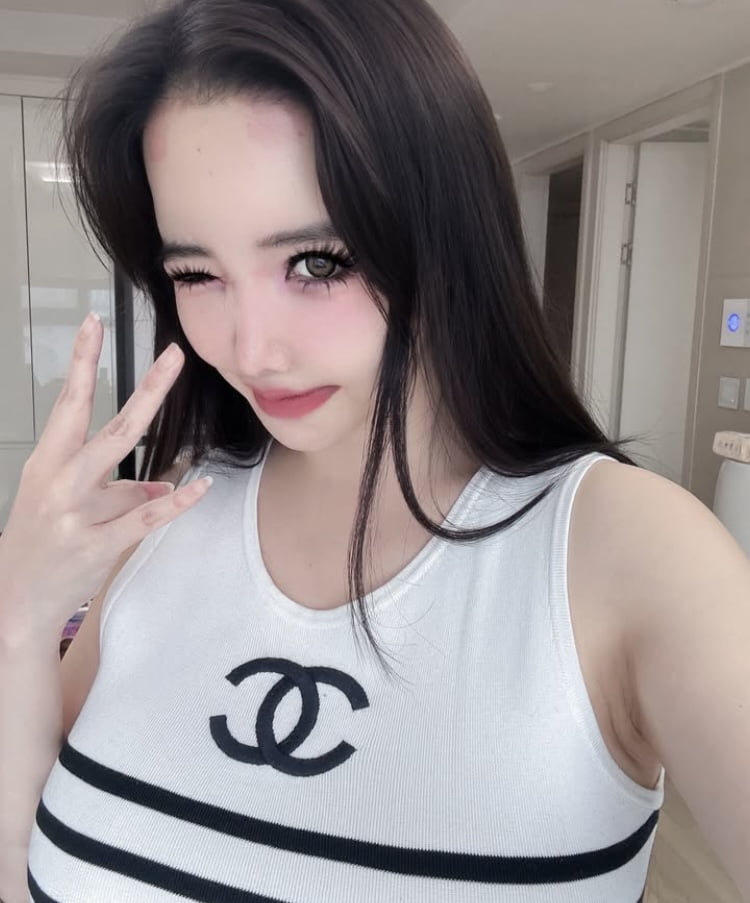 40대 절대 안 믿겨…박봄, 다이어트 성공 후 새내기 얼굴