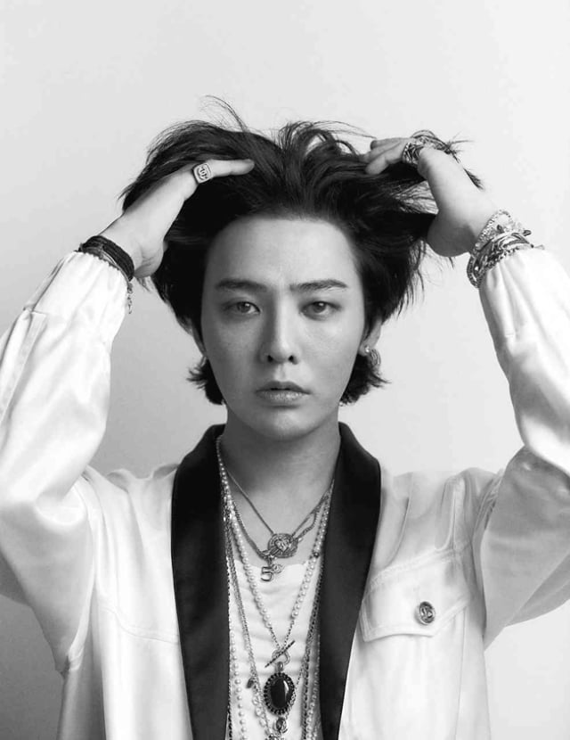 30분 지연했는데…지드래곤 44분 또 지각, 8년 만의 콘서트 '삐걱' [TEN이슈]