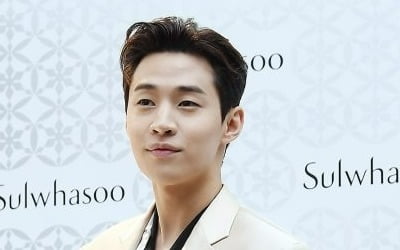 '친中' 헨리, 태도 논란 터졌다…"제작진 몰래 촬영 중 도망쳐" ('4인용식탁')