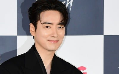 [공식] 이준혁, 겹경사 터졌다…한지민과 ♥핑크빛 결실 "온전히 서게 될 자리"