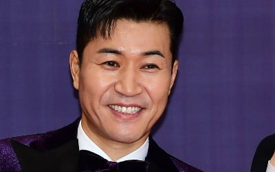 [종합] "2세 생겨" 김종민, '40억 신혼집'에 4층 엘베까지 갖췄는데…"이 집 보면 큰일나" ('미우새')