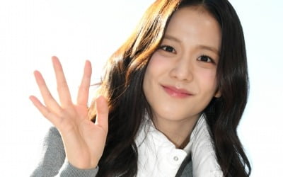 블랙핑크 지수, 1억5천만원 기부…"까맣게 변한 살림 복원 도움되길" [공식]