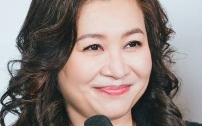 '부친상' 오은영, 눈물 흘렸다…연매출 2200억 CEO에 "父 한평생 검소하게 살아" ('백억짜리')