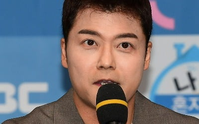 전현무, 연수입만 40억 이상인데…"절대 넘겨주지 않아, 많이 혼났다" ('전현무계획2')