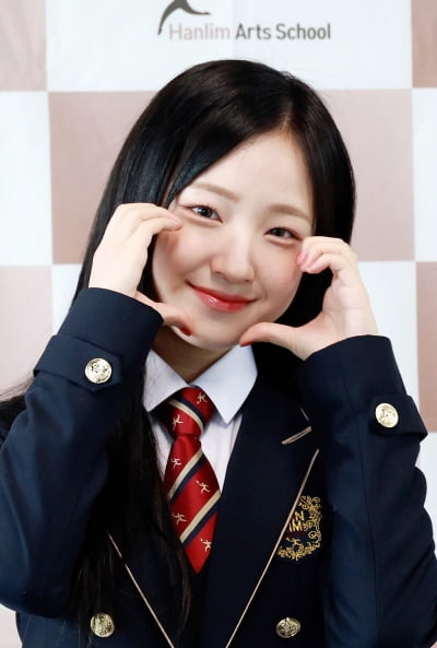 유니스 방윤하, 귀여운 미소로 시선집중[TEN포토]