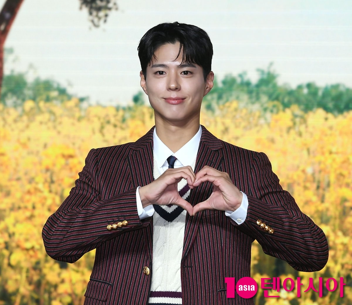 박보검, 심쿵 눈맞춤...귀공자 포스[TEN포토+]