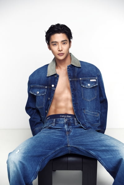 CG 처리 의심스러울 정도…로운, 쫙 갈라진 王 식스팩 [화보]