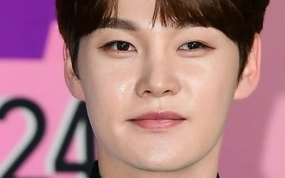 [종합] 시청률 반토막 났는데…박서진 "걱정과 고민의 순간 쌓여" ('현역가왕2')