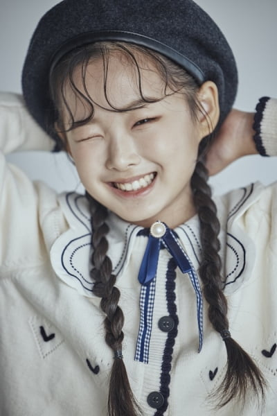 강호동, 10년만에 KBS 복귀하는데…12살 트로트 가수 이수연과 호흡