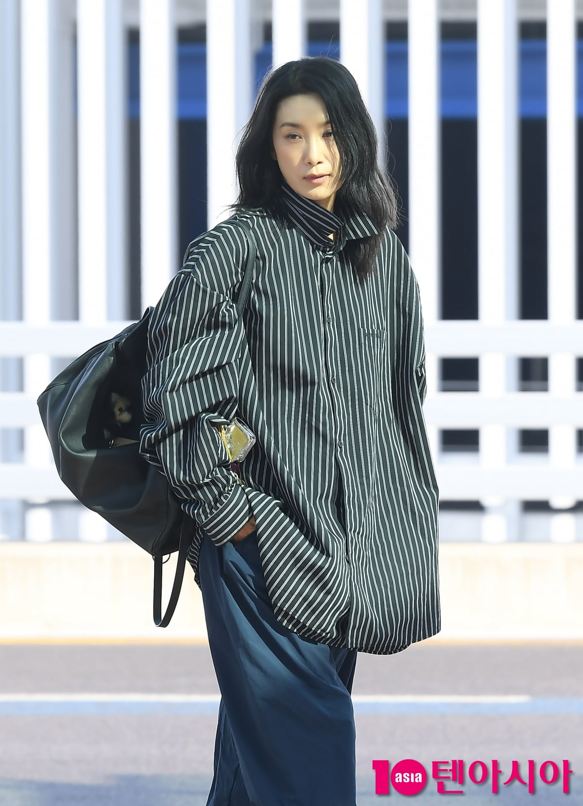 김서형, 패션쇼 참석차 파리로 출국[TEN포토+]