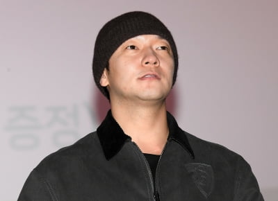 손석구, 비니로 멋낸 패션...휴일에도 바쁘다 바뻐[TEN포토+]