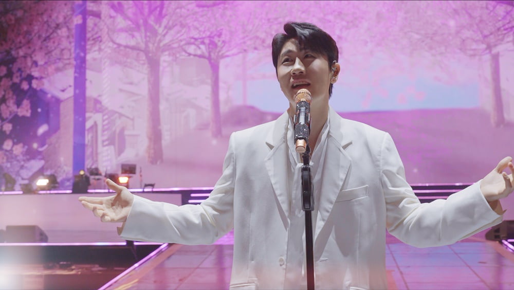 영탁/ 사진=영탁 ‘알 수 없는 인생’ 뮤직비디오 갈무리