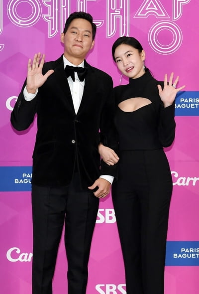 [종합] '이상해 며느리' 김윤지, 임신 사실 숨겼다…"사라질까봐 불안" ('돌싱포맨')
