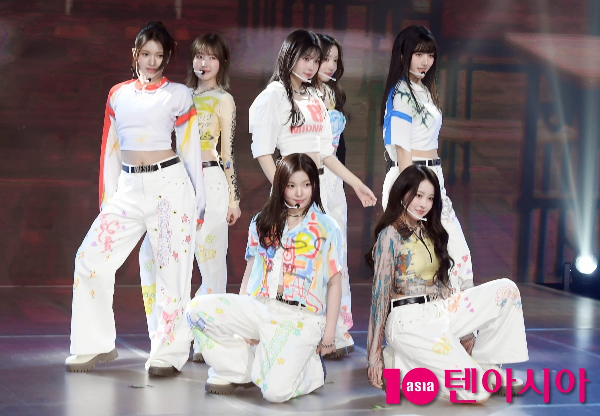 세이마이네임, 화보같은 타이틀곡 'ShaLala' 무대[TEN포토+]