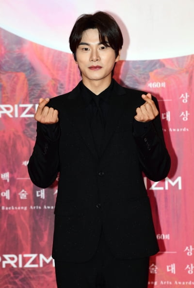'정인선과 결별' 이이경, 연애 시작 하려나…연예인판 연프 출격→고장난 연애 숙맥 ('놀뭐')