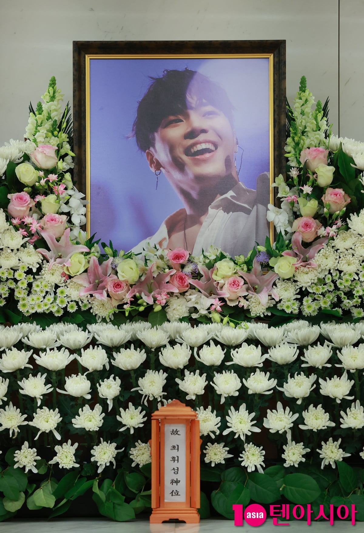 故 휘성, 하늘의 별이 되다[TEN포토+]
